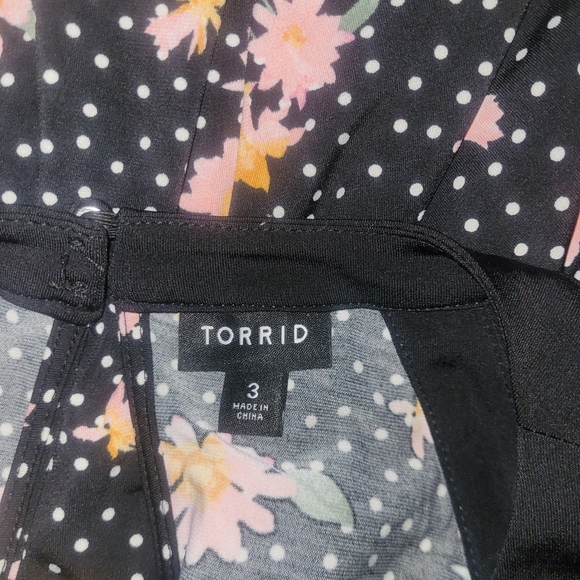 Torrid Black Floral Sleeveless Halter Dress 3 - Picture 7 of 7